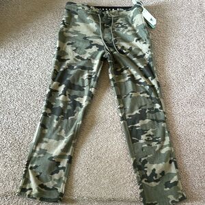 New Vissla sweatpants Medium